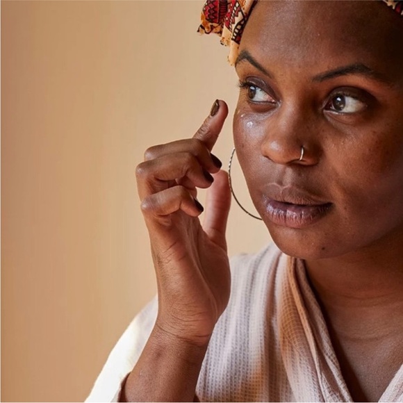 UpCircle Eye Cream with Cucumber Hyaluronic Acid & Coffee - Picture 5 of 6